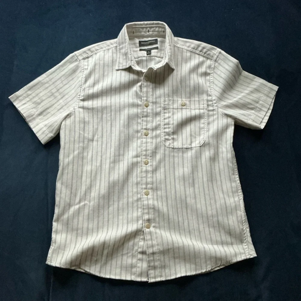 BANANA REPUBLIC COTTON-LINEN SHIRT‎ in Light Grounded Stripe